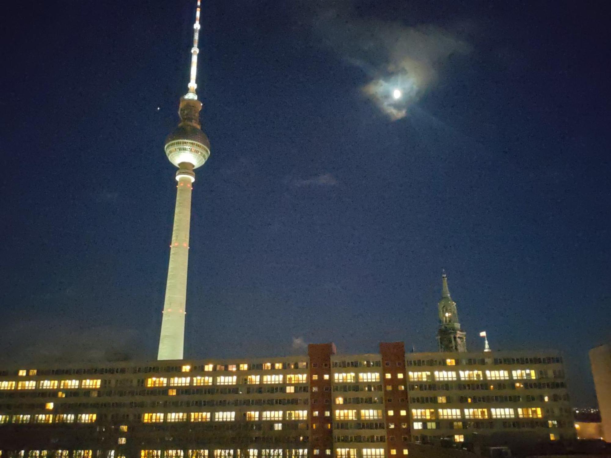 شقة Mitte Von Mitte - Blick Auf Den Turm برلين المظهر الخارجي الصورة
